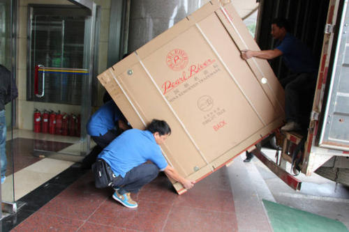 右玉钢琴贵重工艺品无忧运